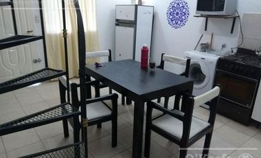 Casa en Venta, 5 ambientes, Quilmes, garage , amplio patio, pileta mas departamento