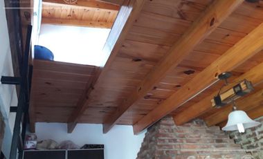 Casa en Venta, 5 ambientes, Quilmes, garage , amplio patio, pileta mas departamento