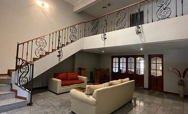 Importante Casa en Venta en Mendoza Ciudad