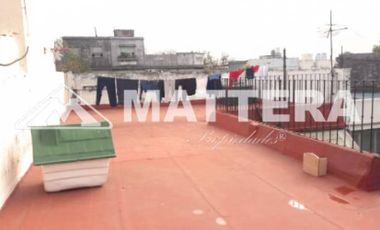 CASA DE 7 AMBIENTES CON PATIO Y TERRAZA A LA VENTA. ZONA BARRACAS