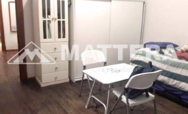 CASA DE 7 AMBIENTES CON PATIO Y TERRAZA A LA VENTA. ZONA BARRACAS