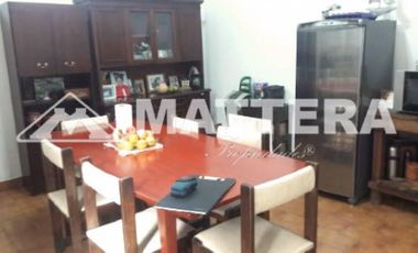 CASA DE 7 AMBIENTES CON PATIO Y TERRAZA A LA VENTA. ZONA BARRACAS