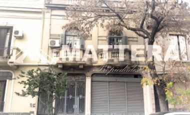 CASA DE 7 AMBIENTES CON PATIO Y TERRAZA A LA VENTA. ZONA BARRACAS