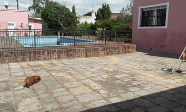 Departamento en venta - 5 Dormitorios 3 Baños - Ayacucho