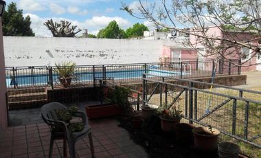 Departamento en venta - 5 Dormitorios 3 Baños - Ayacucho