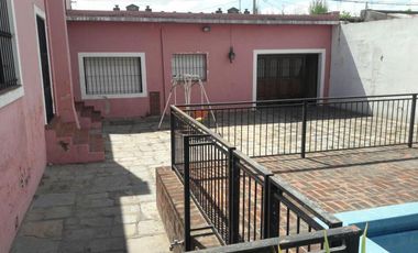 Departamento en venta - 5 Dormitorios 3 Baños - Ayacucho