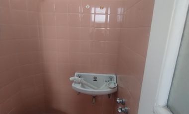 CASA EN VENTA, 4 AMB. CON JARDIN Y COCHERA - LA LUCILA