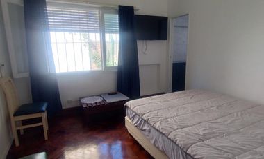 CASA EN VENTA, 4 AMB. CON JARDIN Y COCHERA - LA LUCILA