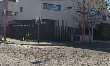 En Venta Dúplex de Diseño Terminaciones de Primera / B° Los Tordos Cipolletti /3 dorm /Apto Crédito