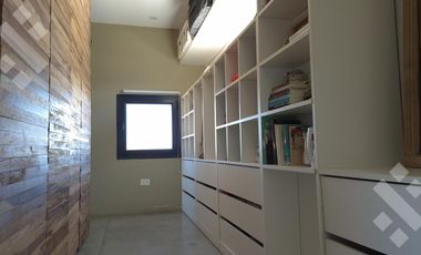 En Venta Dúplex de Diseño Terminaciones de Primera / B° Los Tordos Cipolletti /3 dorm /Apto Crédito