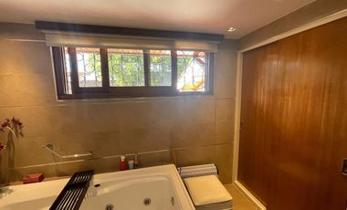 Casa en venta - Banfield (Larrea 760)