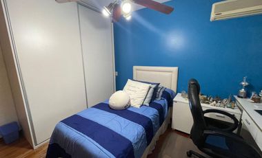 Casa en venta - Banfield (Larrea 760)