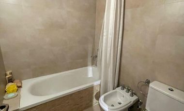 Casa en venta - Banfield (Larrea 760)