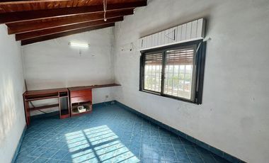 PH DE 5 AMBIENTES EN SAN ANTONIO DE PADUA EN VENTA. MERLO, AVELLANEDA