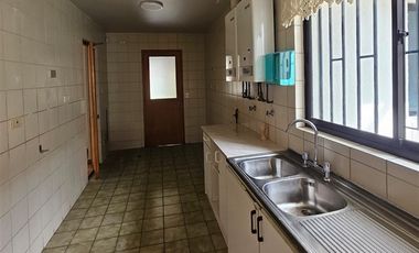 Casa en Venta en A pasos de Avenida Sor Vicenta y calle Nieves Vasquez