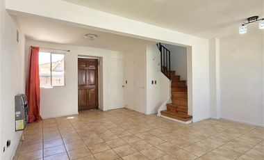 Casa en Arriendo en Salar Ascotán, Pudahuel