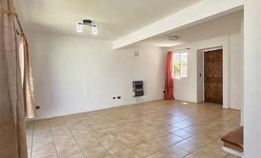 Casa en Arriendo en Salar Ascotán, Pudahuel