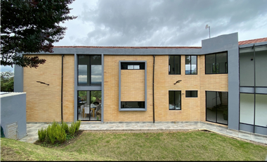 Casa campestre de lujo en Tabio-rio frio