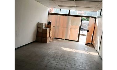 Local Comercial Nro. 101 en Santa Barbara - Bogotá