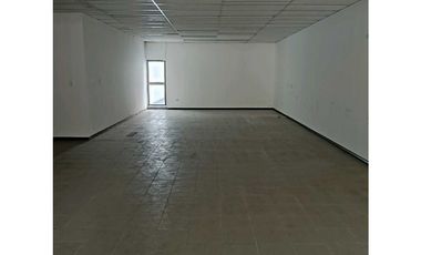 Local Comercial Nro. 101 en Santa Barbara - Bogotá