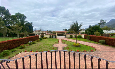 Vendo Lujosa propiedad en Tabio