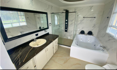 Vendo Lujosa propiedad en Tabio