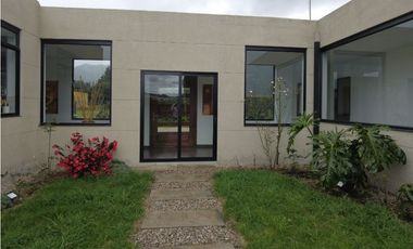 Vendo Hermosa Casa en Condominio, Tenjo