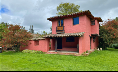 Finca con caballerizas en Chia