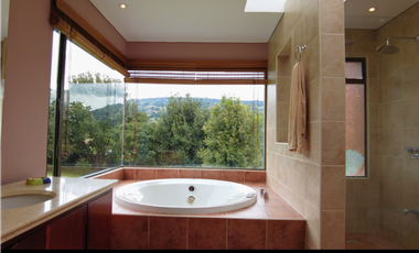 Casa De Lujo en Subachoque