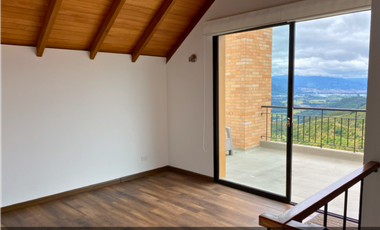 Hermosa casa de lujo en Encenillos de Sindamanoy venta o alquiler