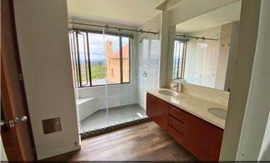 Hermosa casa de lujo en Encenillos de Sindamanoy venta o alquiler