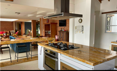 Vendo lujosa popiedad en cota