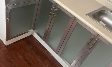 Excelente Casa en venta con excelentes espacios y local comercial con acceso independiente