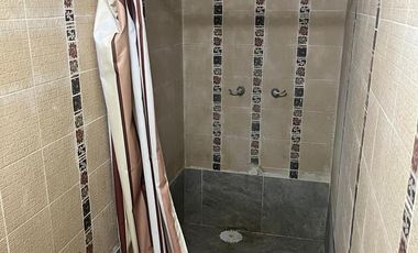 Excelente Casa en venta con excelentes espacios y local comercial con acceso independiente