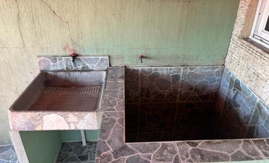 Excelente Casa en venta con excelentes espacios y local comercial con acceso independiente