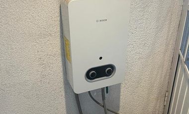 Excelente Casa en venta con excelentes espacios y local comercial con acceso independiente