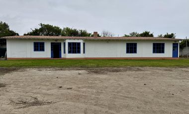 VENTA CASA DE CAMPO CONDOMINIO FUNDO VALLE ESCONDIDO – 2,465 m2