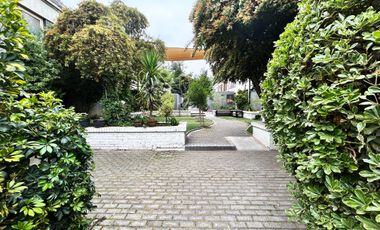 Casa en arriendo en LA REINA