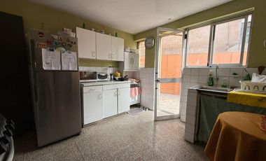 Venta Casa Con Amplio Jardin Interior En Valle Hermoso Surco