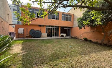 Venta Casa Con Amplio Jardin Interior En Valle Hermoso Surco