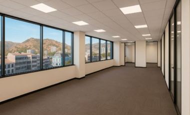 Oficina en Arriendo en Recoleta con Puente Cal y Canto