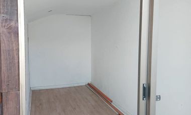 Se vende propiedad excelente estado, Av Lo Blanco