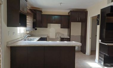 Casa en Renta en Jardines de Aragon-Cerrada Toledo