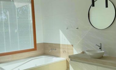 Venta - Casa 4 ambientes - Costa Esmeralda