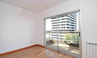 Luminoso 3 ambientes  en esquina