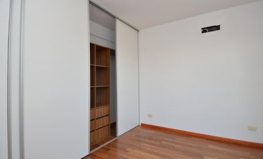 Luminoso 3 ambientes  en esquina