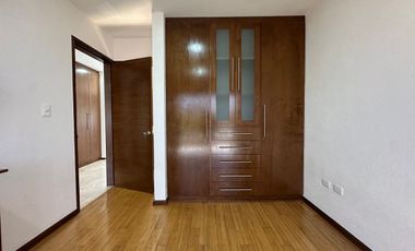 Casa seminueva en Lomas de Angelópolis 2