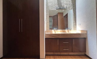 Casa seminueva en Lomas de Angelópolis 2