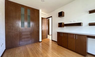 Casa seminueva en Lomas de Angelópolis 2