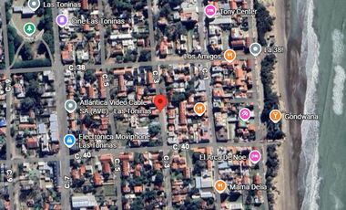 Casa en venta - 3 Dormitorios 2 Baños - Cochera - 78Mts2 - Las Toninas